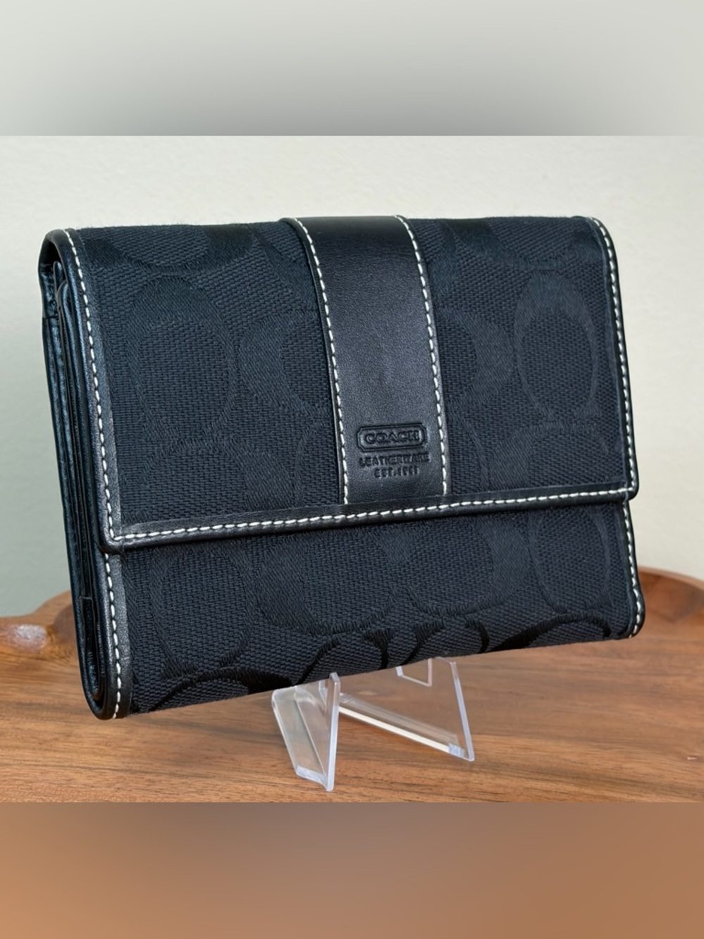 Vintage COACH Signature C Black Jacquard Leather Trifold Wallet Like New - Picture 15 of 16